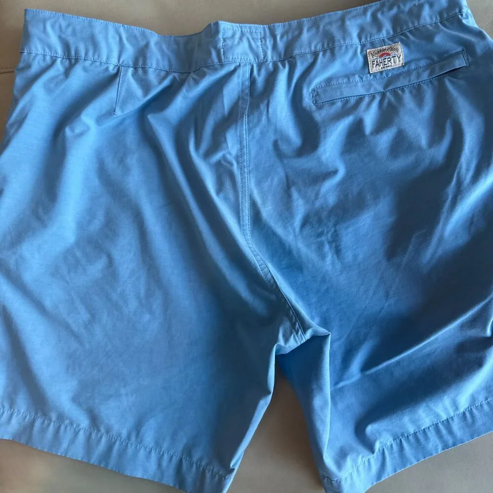Faherty All Day Shorts Mens 38 Light Blue